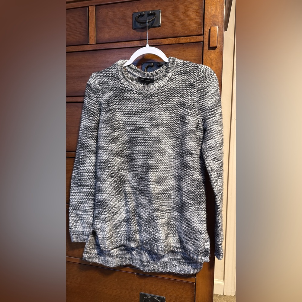 Ann Taylor Gray Sweater